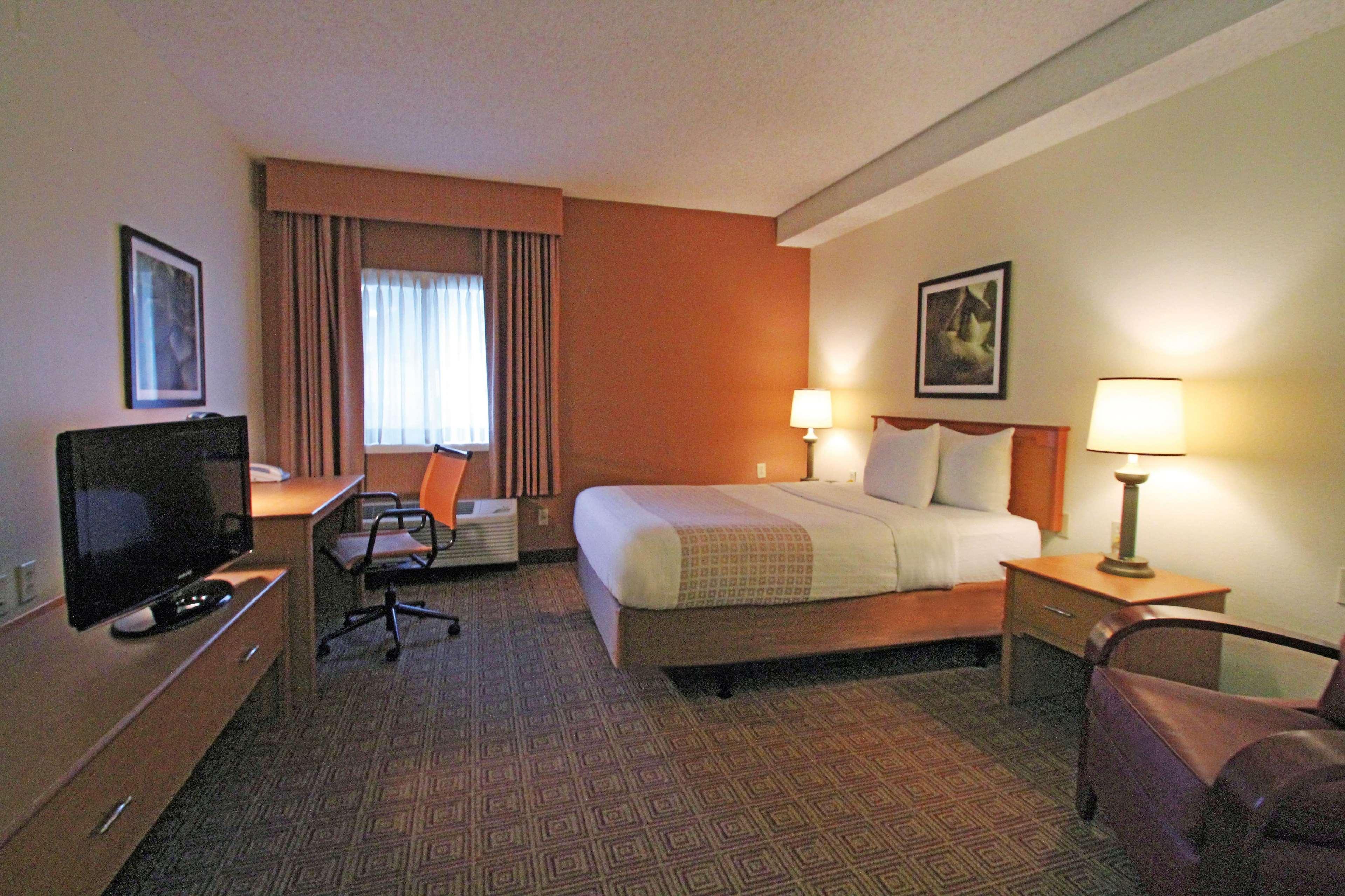 La Quinta By Wyndham Orlando South Hotel Williamsburg Exterior photo