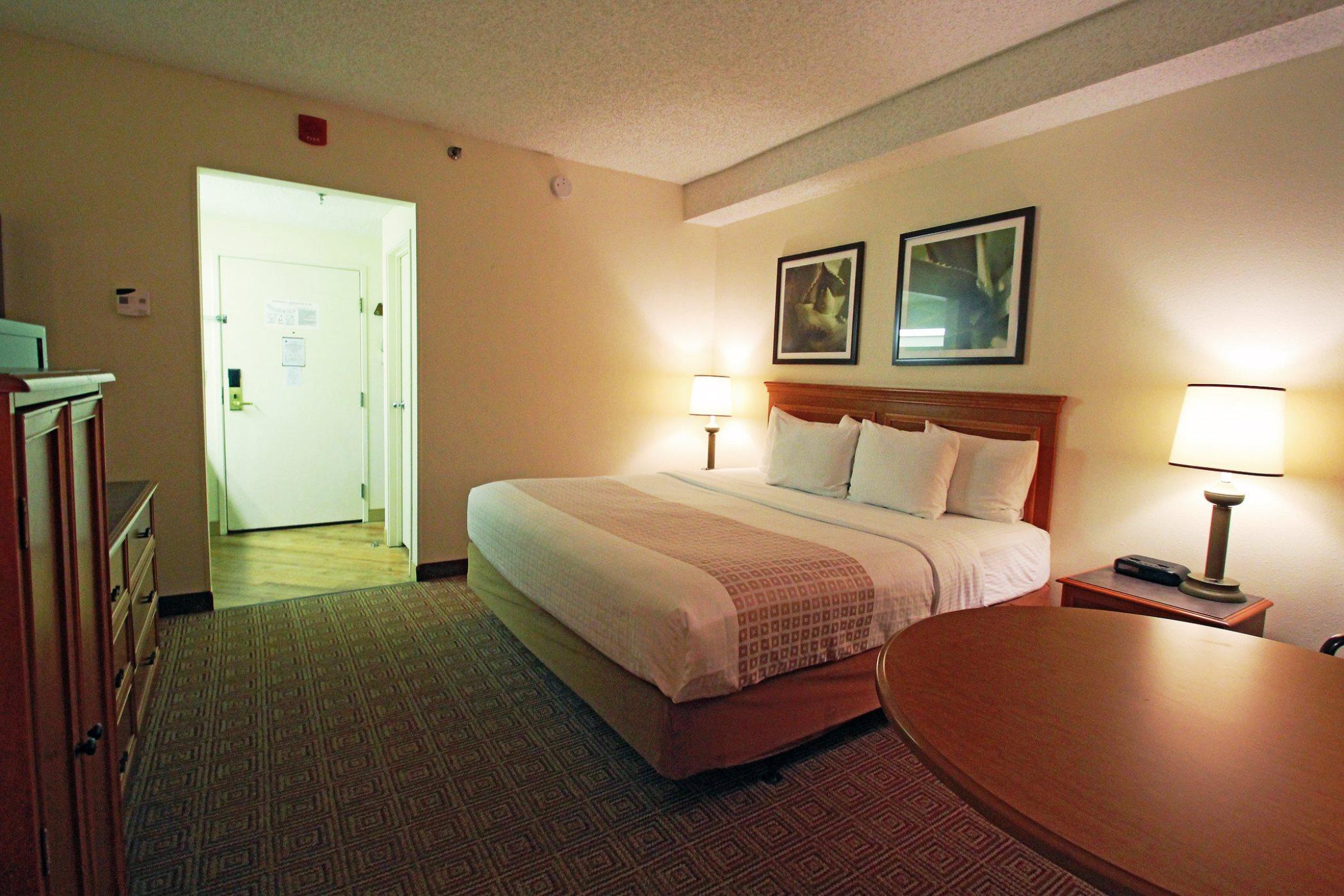 La Quinta By Wyndham Orlando South Hotel Williamsburg Exterior photo